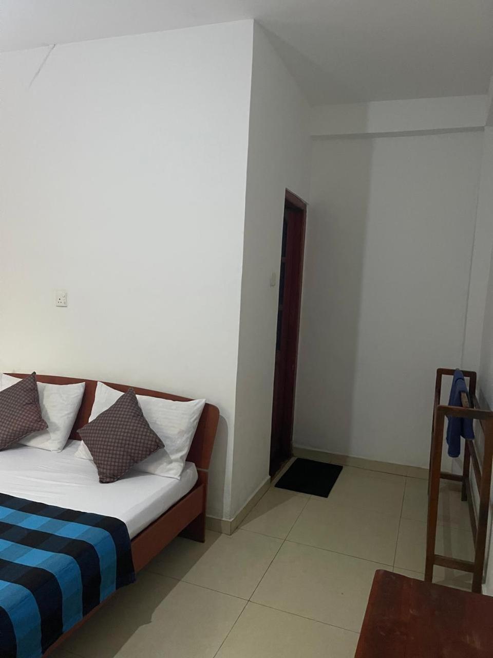Top Heaven Ella Room photo