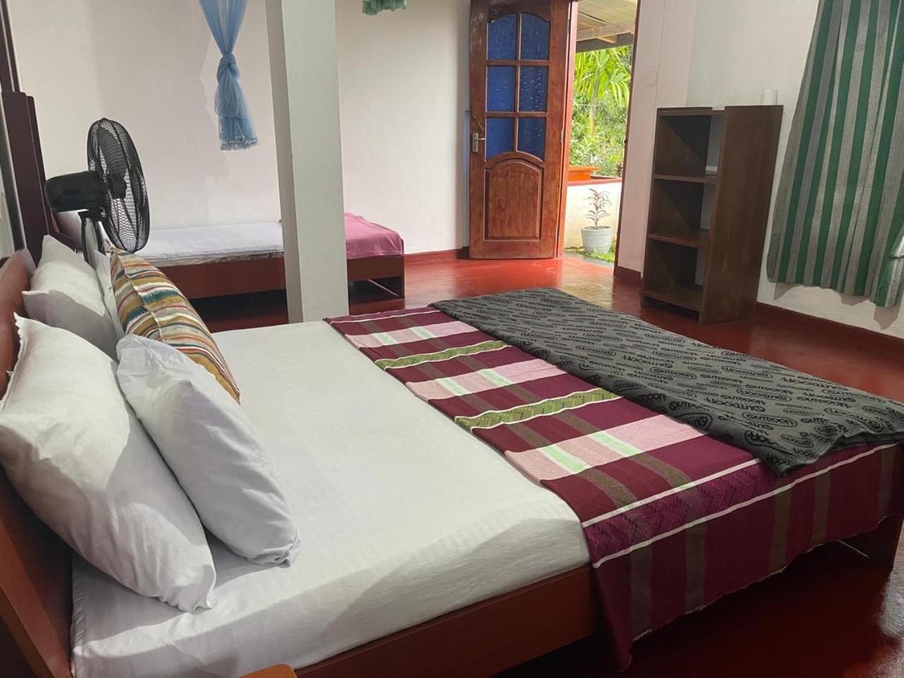 Top Heaven Ella Room photo