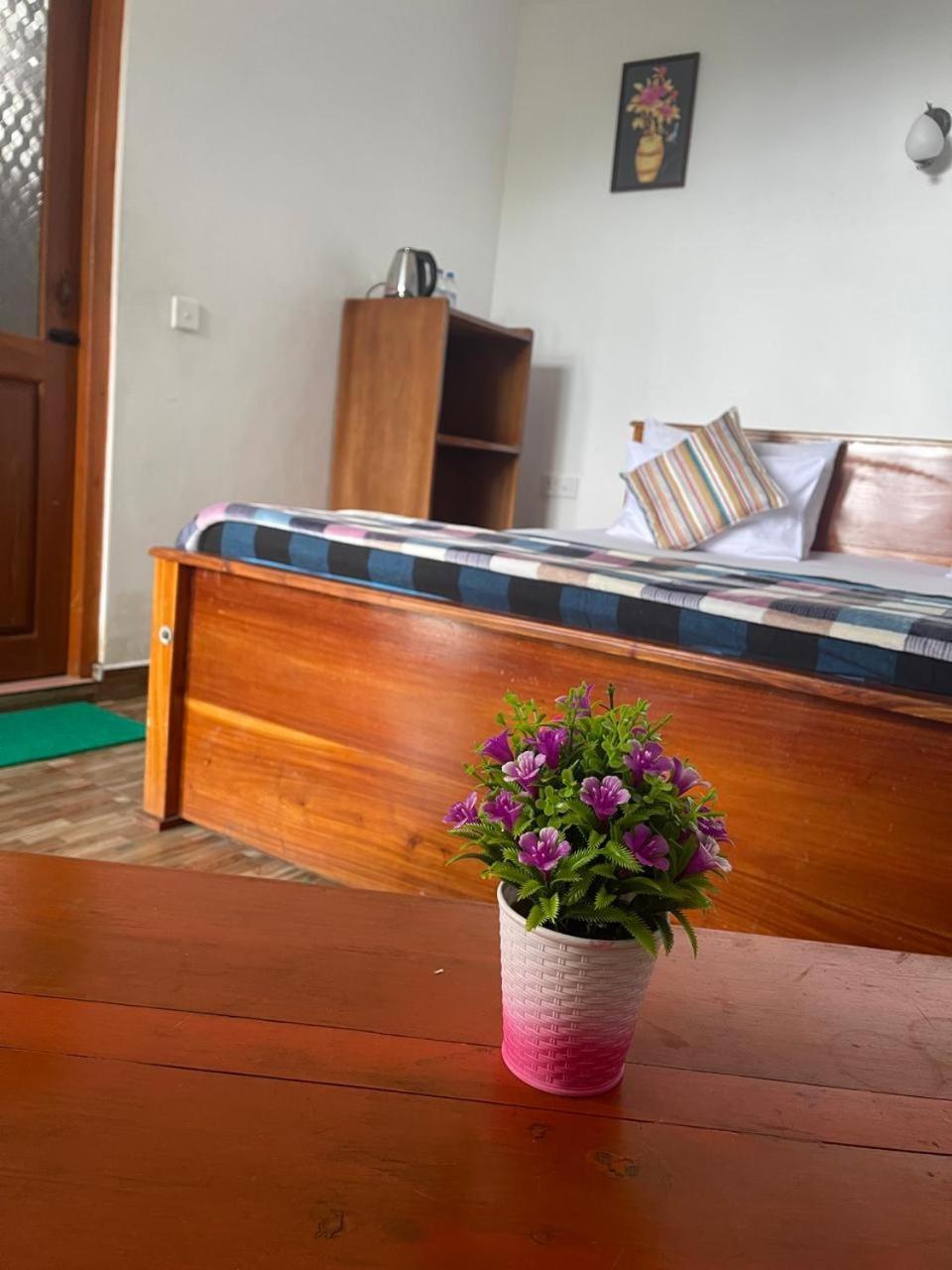 Top Heaven Ella Room photo